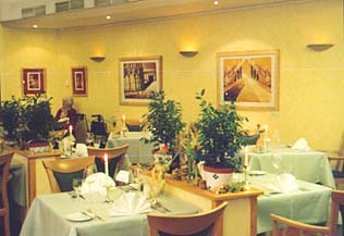 exhibition space - restaurant